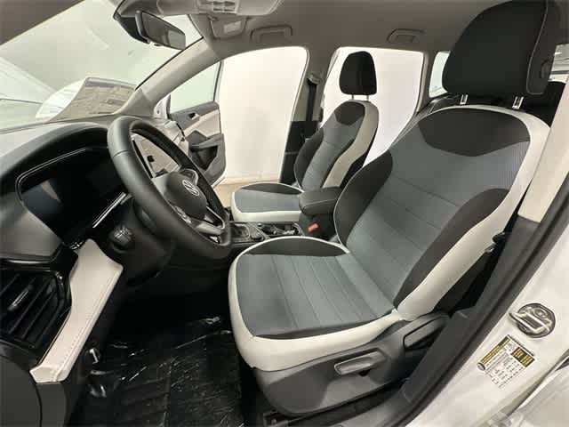 Thumbnail: 2025 Volkswagen Taos - 16