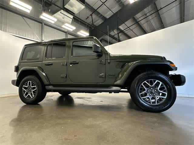 Thumbnail: 2021 Jeep Wrangler - 3