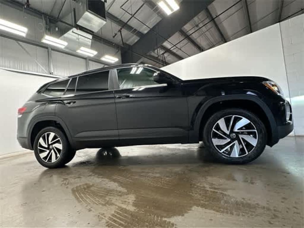 New 2026 Volkswagen Atlas 2.0T SE w/Technology SUV