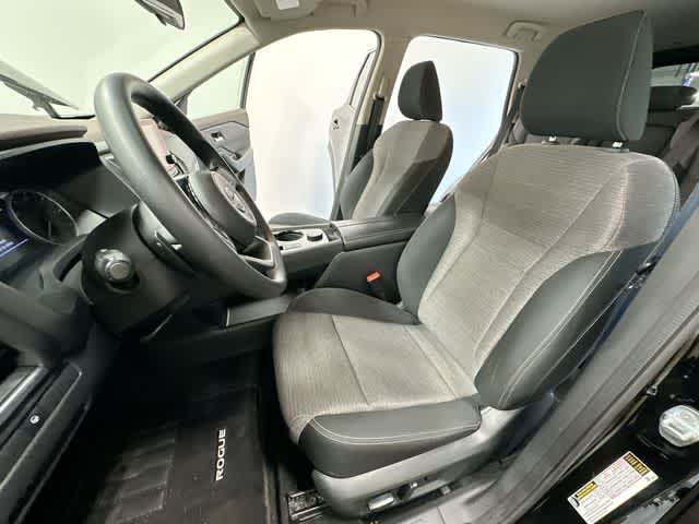 Thumbnail: 2022 Nissan Rogue - 16