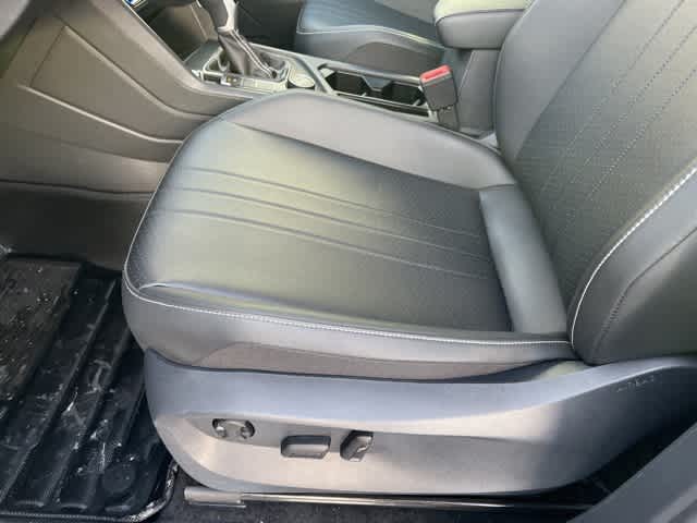 Thumbnail: 2024 Volkswagen Tiguan - 10