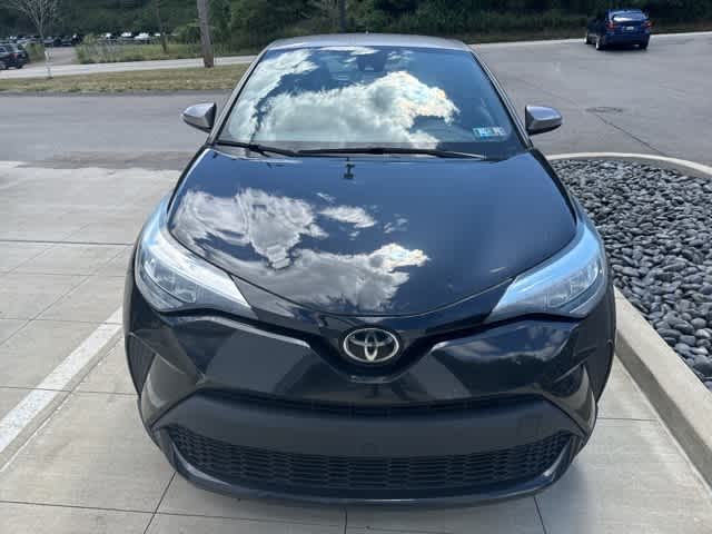 2020 Toyota C-HR XLE photo 2