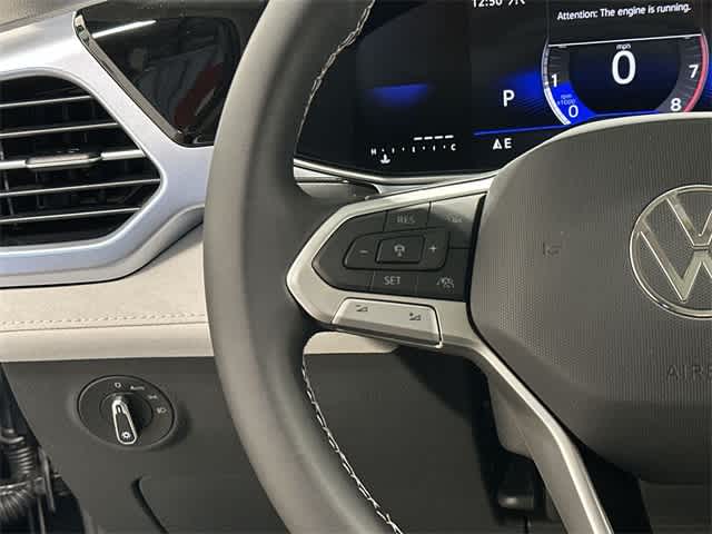 Thumbnail: 2025 Volkswagen Taos - 9