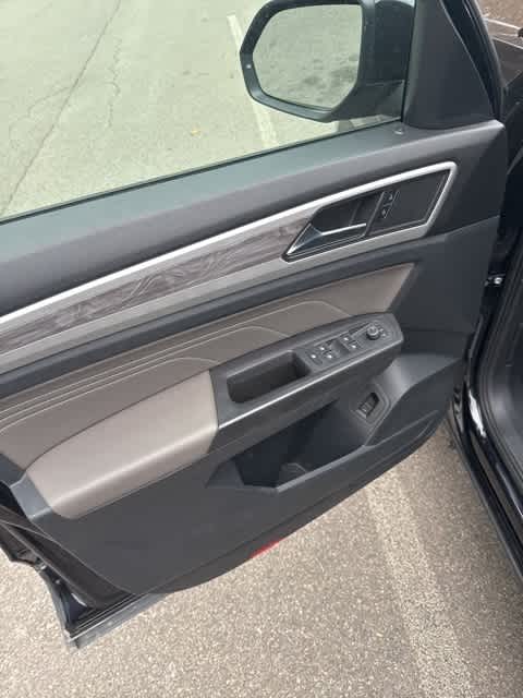 Thumbnail: 2022 Volkswagen Atlas - 12