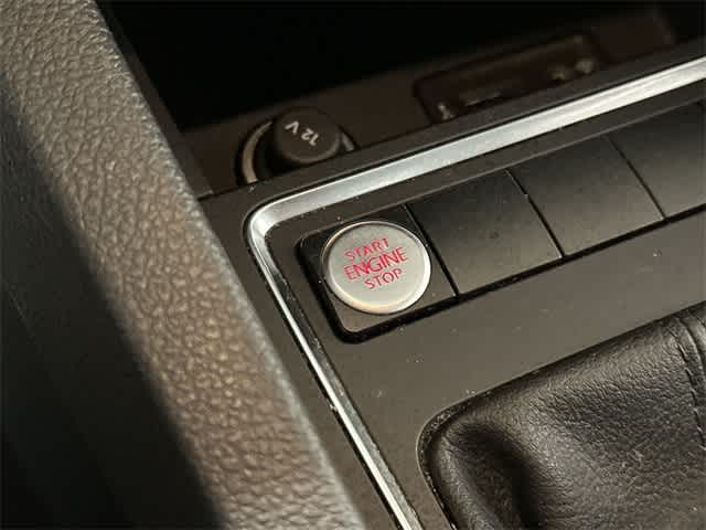 Thumbnail: 2017 Volkswagen Jetta - 11