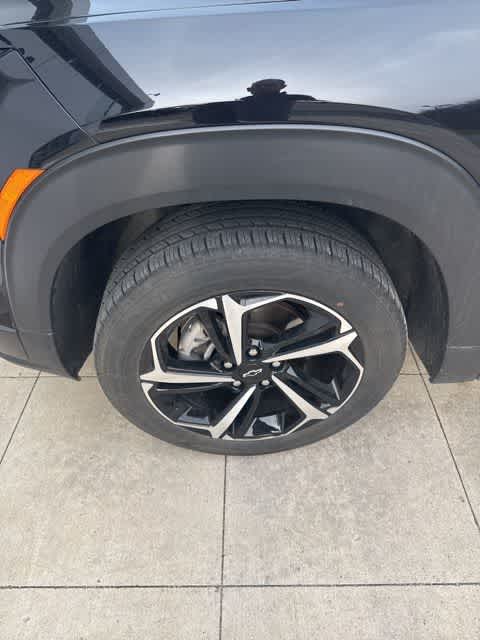 Thumbnail: 2023 Chevrolet TrailBlazer - 9