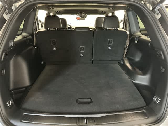 Thumbnail: 2023 Jeep Grand Cherokee - 26