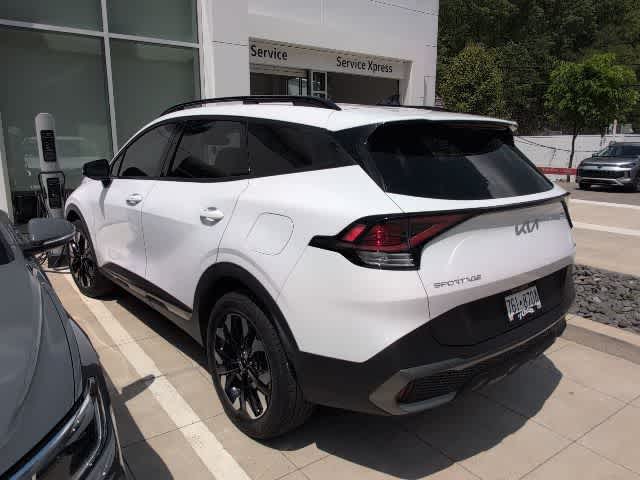 Thumbnail: 2023 Kia Sportage - 3