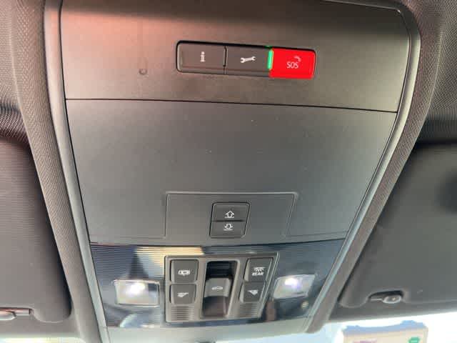 Thumbnail: 2021 Volkswagen Atlas - 16