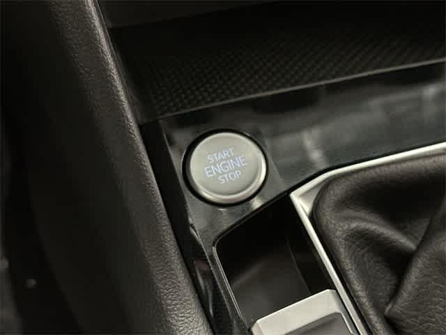 Thumbnail: 2025 Volkswagen Taos - 10