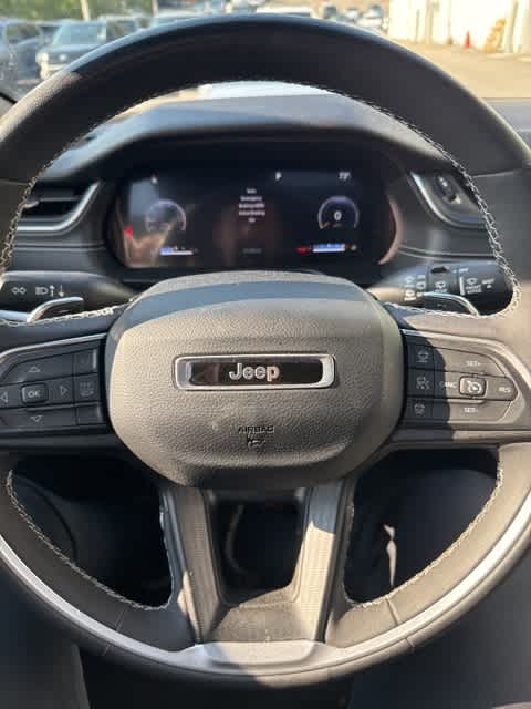 Thumbnail: 2023 Jeep Grand Cherokee - 13