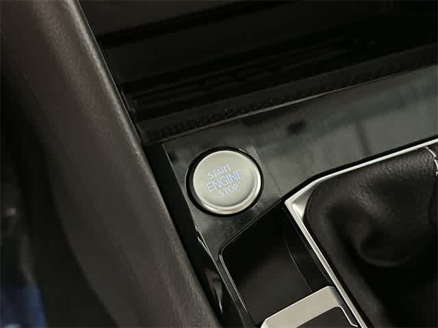 Thumbnail: 2025 Volkswagen Taos - 11