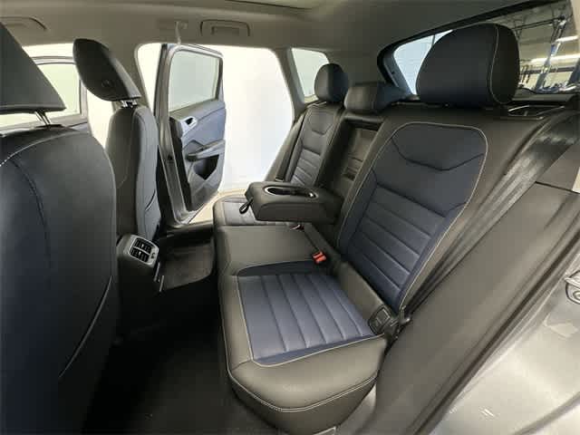 Thumbnail: 2025 Volkswagen Taos - 20