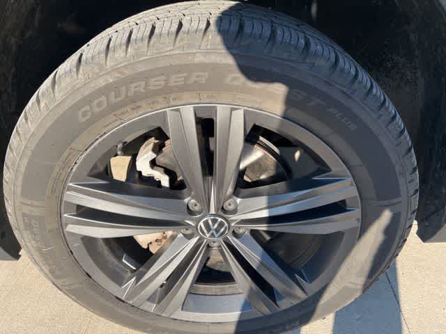 Thumbnail: 2021 Volkswagen Atlas - 9