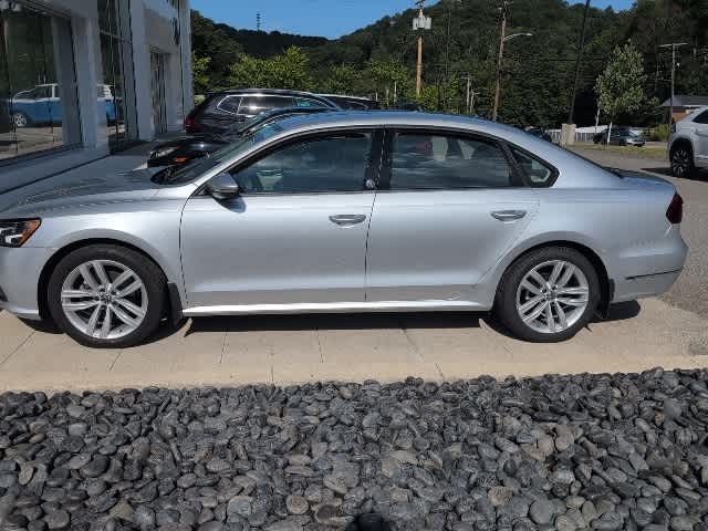 Thumbnail: 2019 Volkswagen Passat - 2