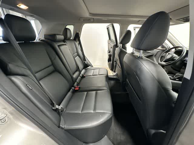 Thumbnail: 2021 Nissan Rogue - 25