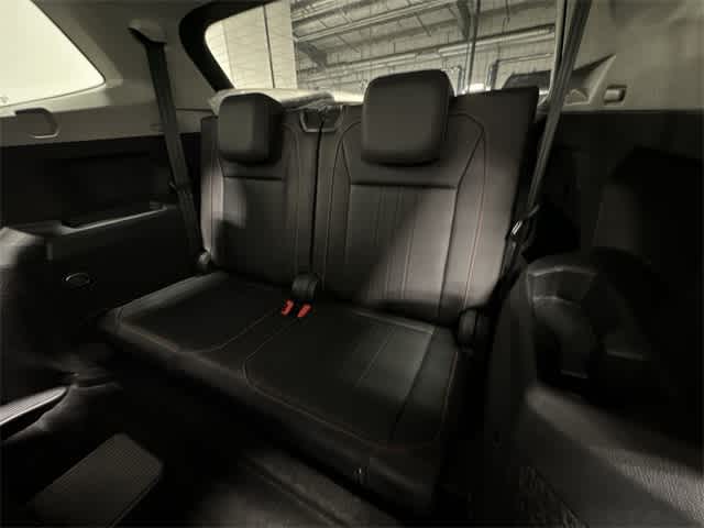 Thumbnail: 2024 Volkswagen Tiguan - 34