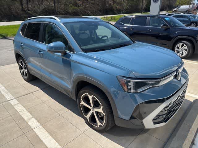 Thumbnail: 2025 Volkswagen Taos - 3