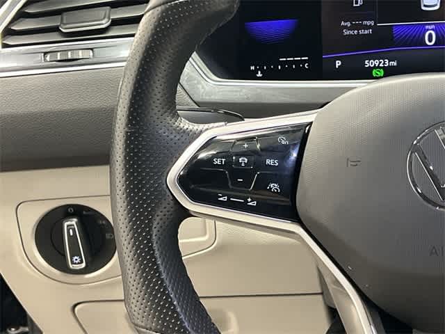 Thumbnail: 2022 Volkswagen Tiguan - 9