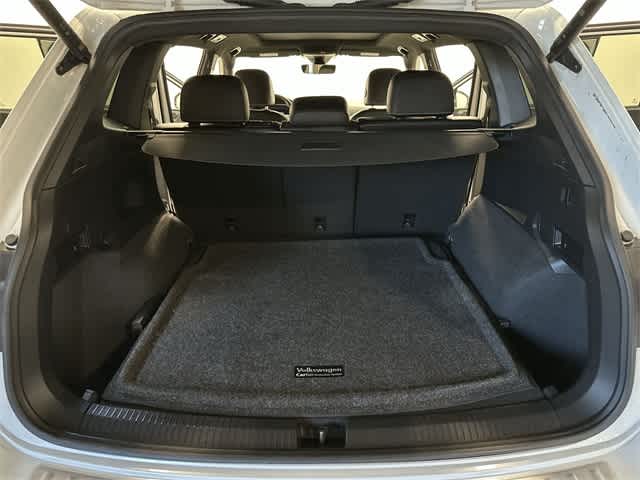 Thumbnail: 2022 Volkswagen Tiguan - 27