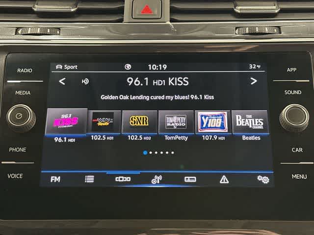 Thumbnail: 2022 Volkswagen Tiguan - 11