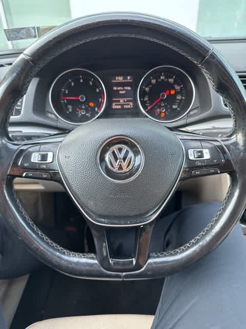Thumbnail: 2017 Volkswagen Passat - 14
