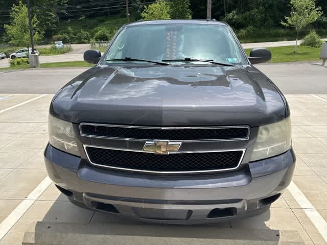 Thumbnail: 2010 Chevrolet Tahoe - 2