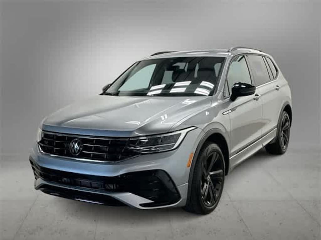 Certified 2024 Volkswagen Tiguan SE R-Line Black SUV