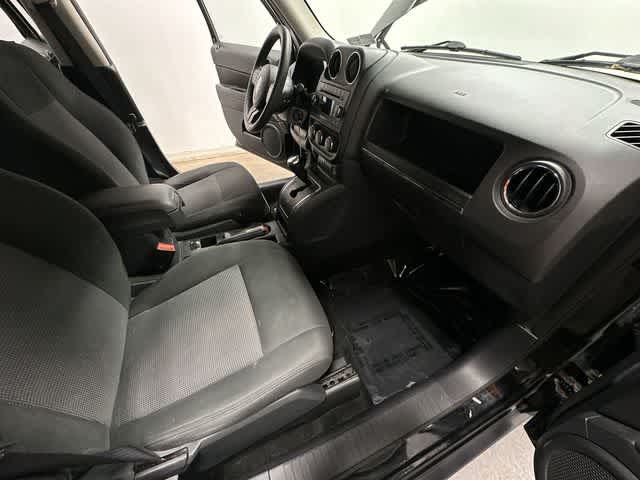 Thumbnail: 2015 Jeep Patriot - 17
