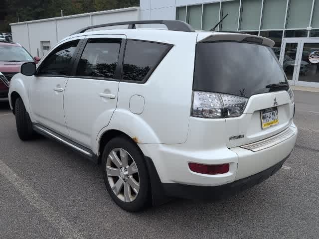 Thumbnail: 2010 Mitsubishi Outlander - 3