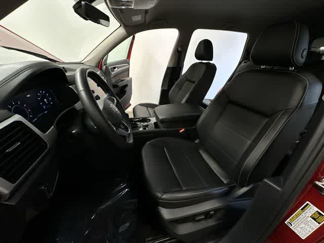 Thumbnail: 2022 Volkswagen Atlas - 17