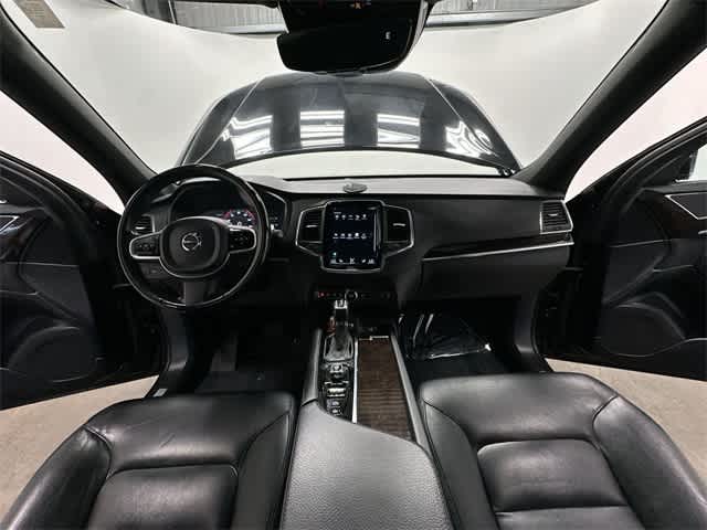 Thumbnail: 2018 Volvo XC90 - 21
