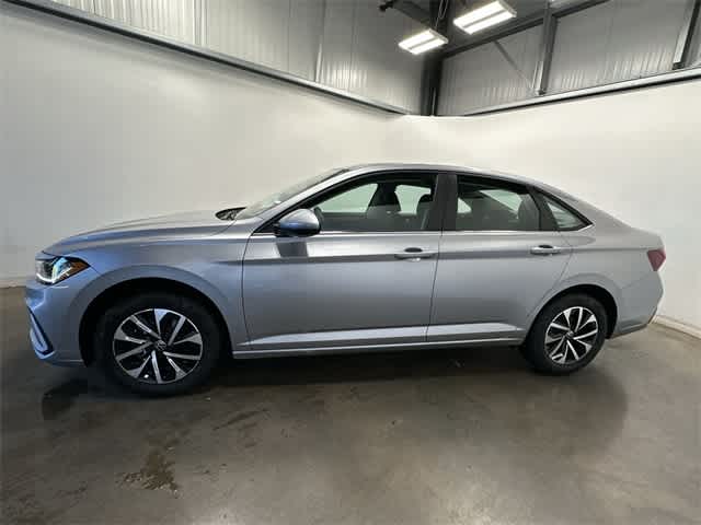 Thumbnail: 2026 Volkswagen Jetta - 2