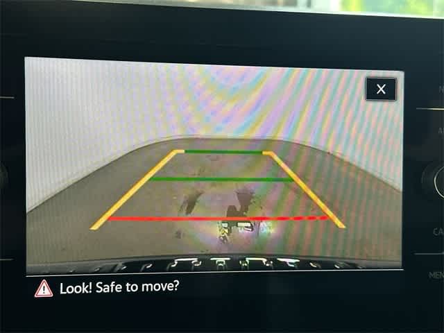 Thumbnail: 2025 Volkswagen Taos - 15