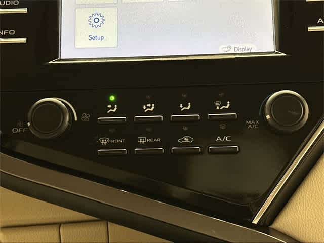 Thumbnail: 2018 Toyota Camry - 13