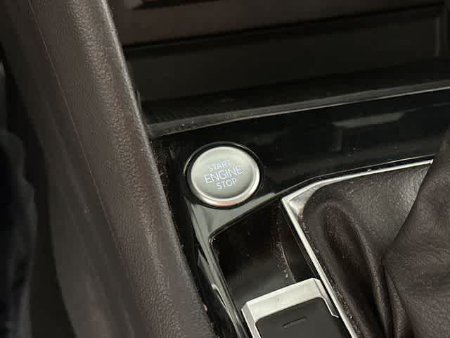 Thumbnail: 2023 Volkswagen Taos - 11