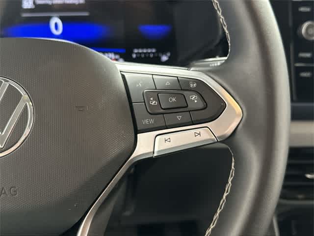 Thumbnail: 2023 Volkswagen Taos - 9