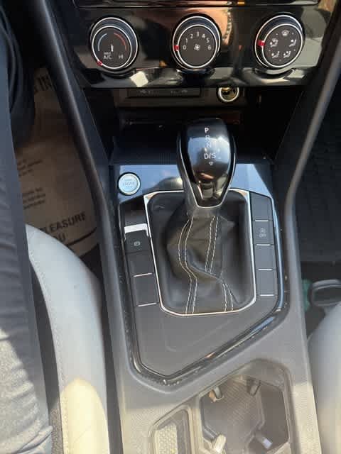 Thumbnail: 2025 Volkswagen Taos - 21