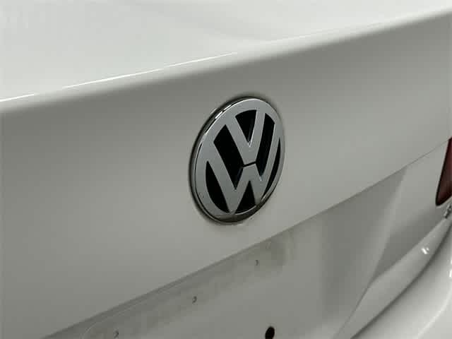 Thumbnail: 2009 Volkswagen Jetta - 21