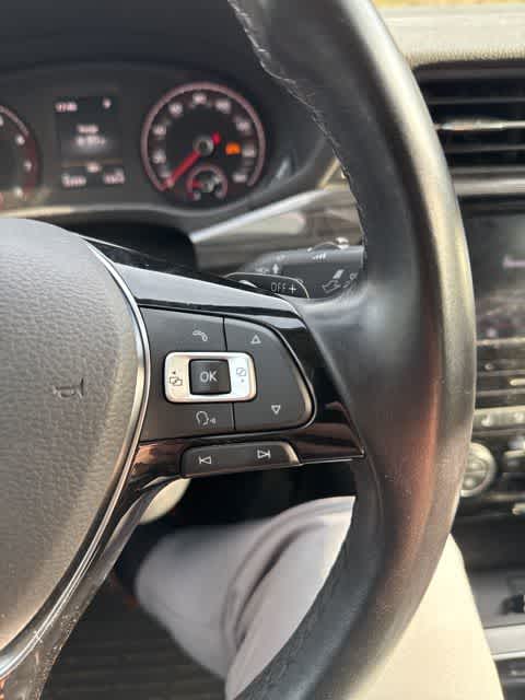 Thumbnail: 2020 Volkswagen Passat - 16