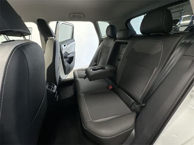 Thumbnail: 2025 Volkswagen Taos - 18