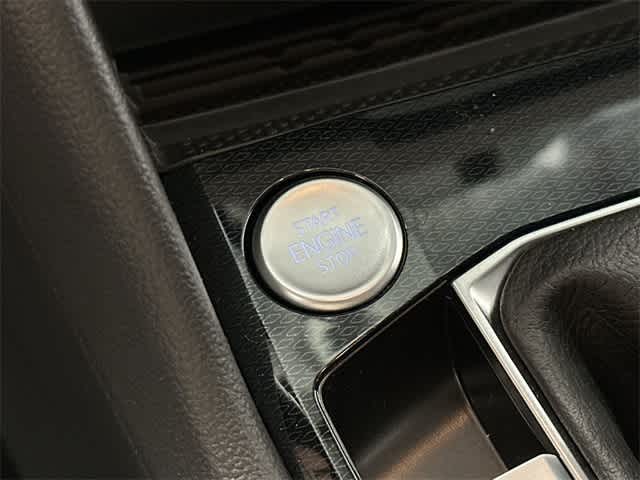 Thumbnail: 2025 Volkswagen Taos - 10