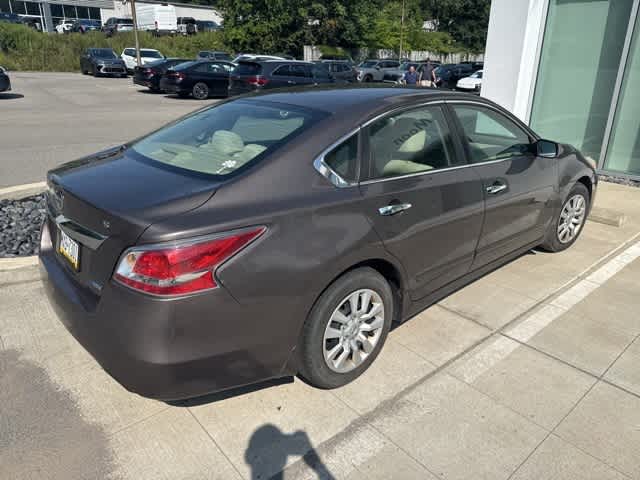 Thumbnail: 2014 Nissan Altima - 6