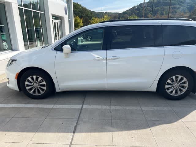 Thumbnail: 2018 Chrysler Pacifica - 2