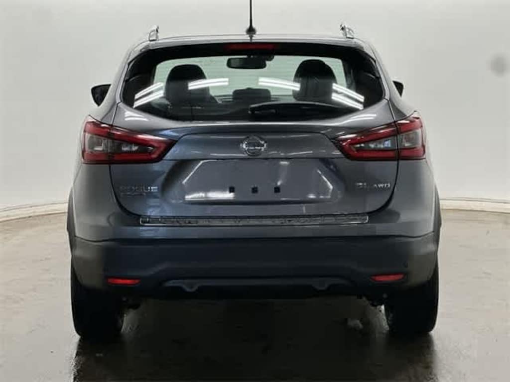 Used 2022 Nissan Rogue Sport SL SUV