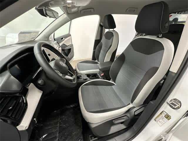 Thumbnail: 2025 Volkswagen Taos - 16