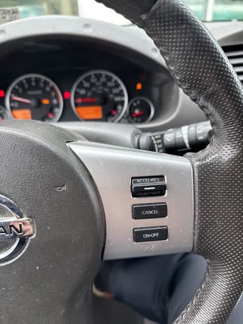 Thumbnail: 2012 Nissan Pathfinder - 16