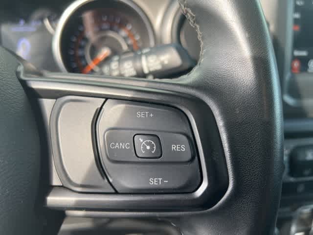 Thumbnail: 2022 Jeep Wrangler - 14