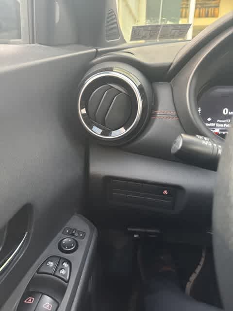 Thumbnail: 2021 Nissan Kicks - 16