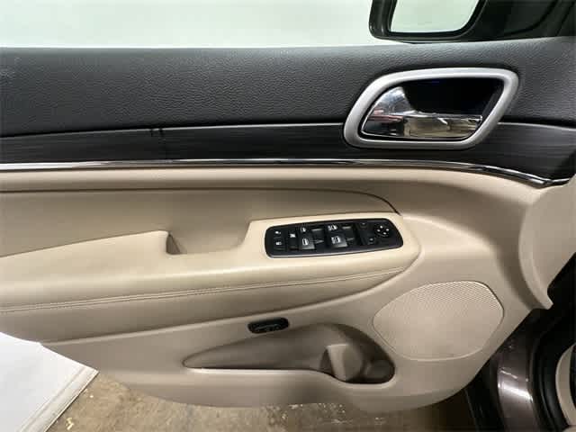 Thumbnail: 2019 Jeep Grand Cherokee - 19